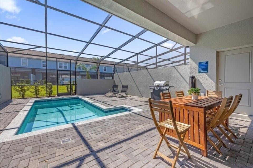 7112 Oakmoss Loop (30).jpg