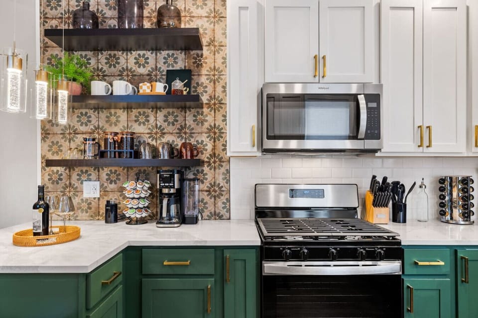 Mornings Done Right – With coffee, tea, and everything in between, your day starts fresh and flavorful.