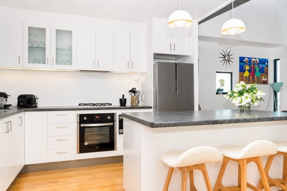 Pan 9 Kitchen