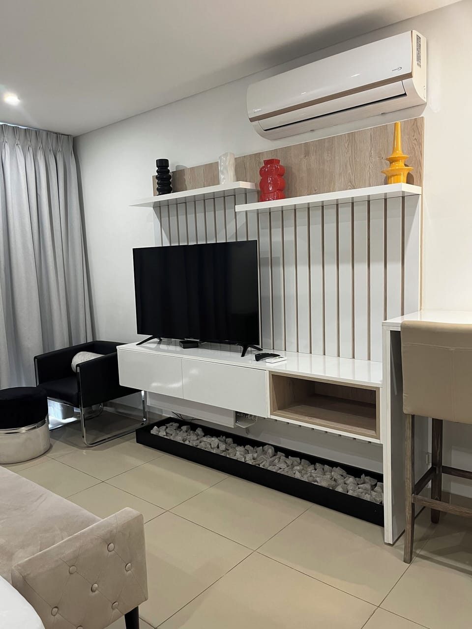 Luxury Studio, Balcony, Lake View | Living area | Flat-screen TV
