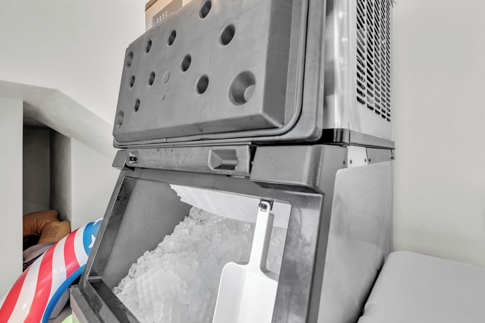 X-large icemaker 