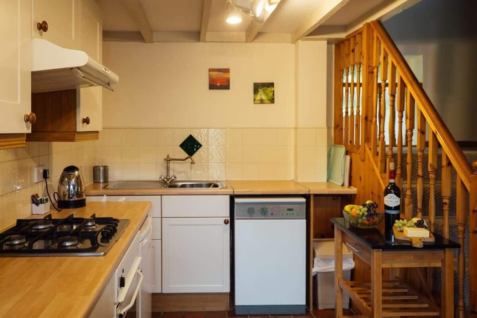 Cottage interiors-023