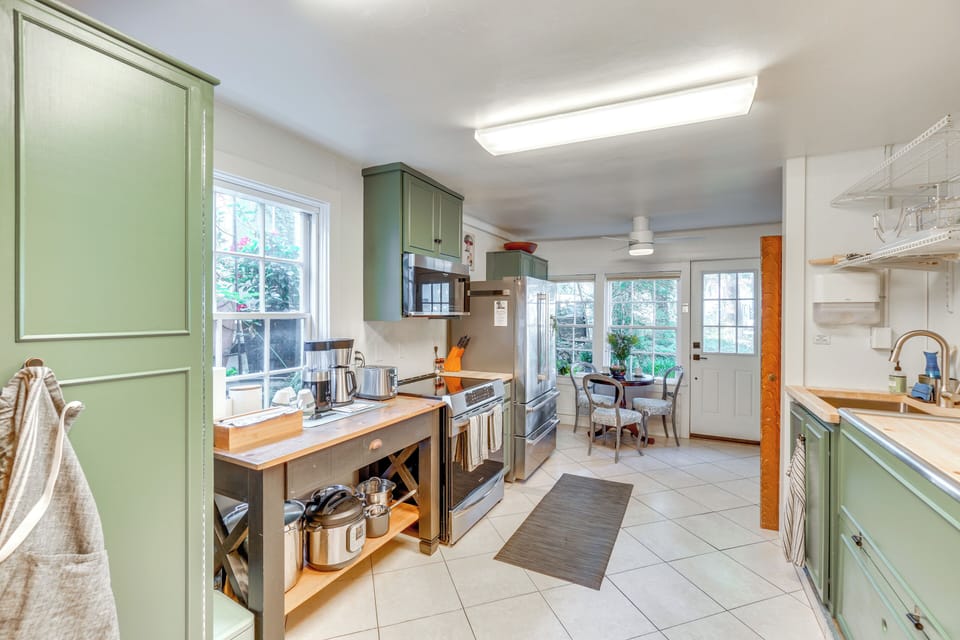 Kitchen | Cooking & Baking Basics | Dishwasher | Drip Coffee Maker | 1st Floor