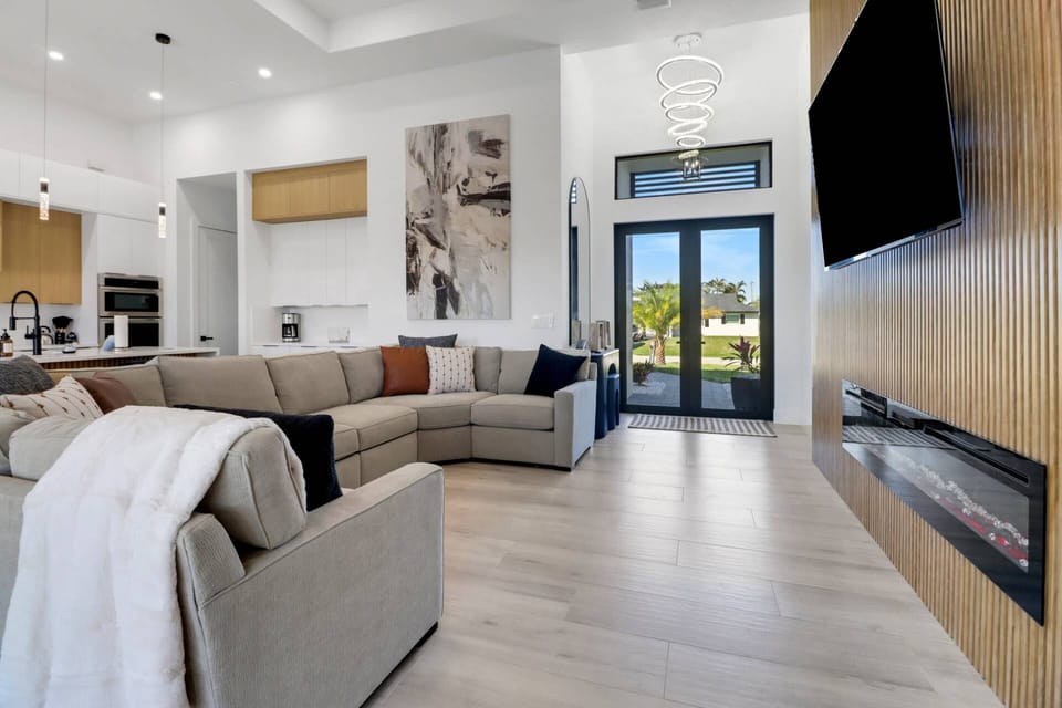 Thoughtful design, modern decor, soaring ceilings and unending upgrades make this a vacation home you'll be proud to call yours during your stay.