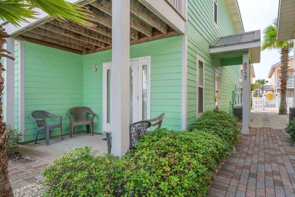 The front of the house, welcoming with its charming details, tow entrances and inviting atmosphere, setting the perfect tone for what’s inside!