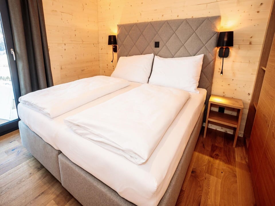 Chalet | 5 bedrooms, bed sheets