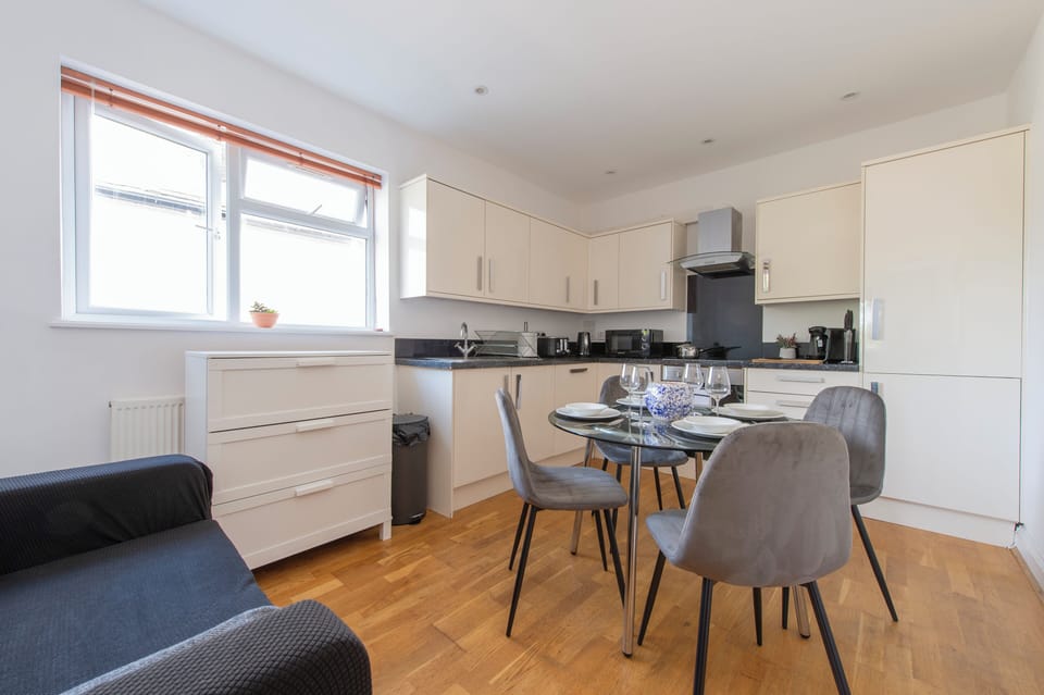 Apartment | Private kitchen | Full-size fridge, microwave, oven, stovetop