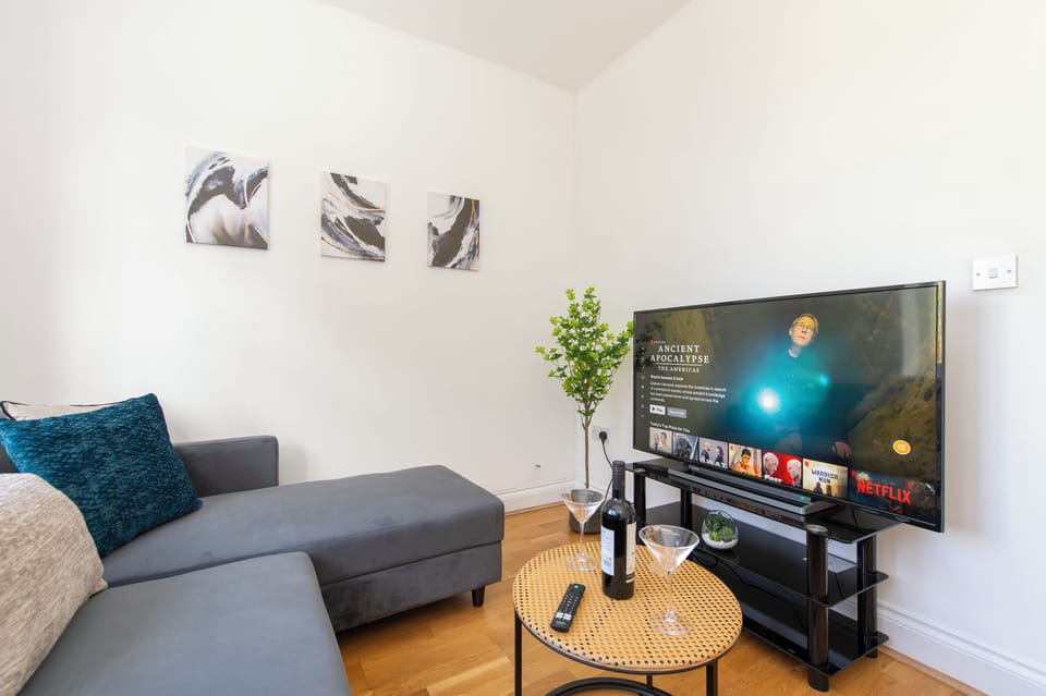 Apartment | Living area