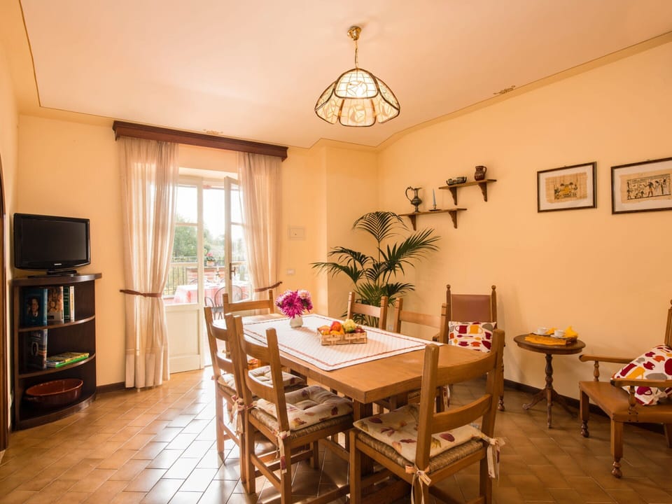 Comfort House, 3 Bedrooms | Living room