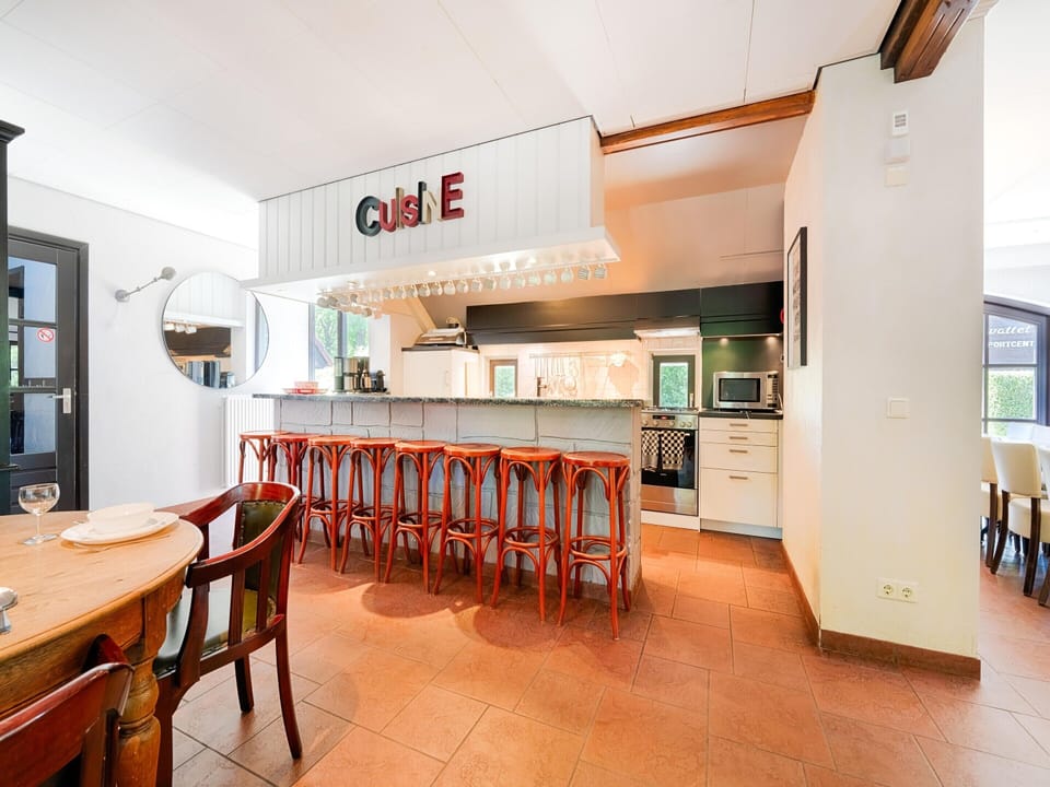 Classic House, Multiple Bedrooms | Private kitchen | Fridge, microwave, oven, dishwasher