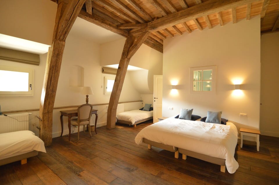 Comfort House, Multiple Bedrooms | 19 bedrooms, individually furnished, bed sheets
