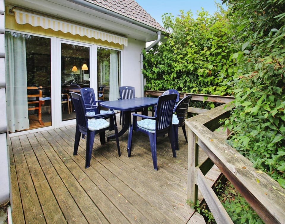 Classic House, 5 Bedrooms | Balcony