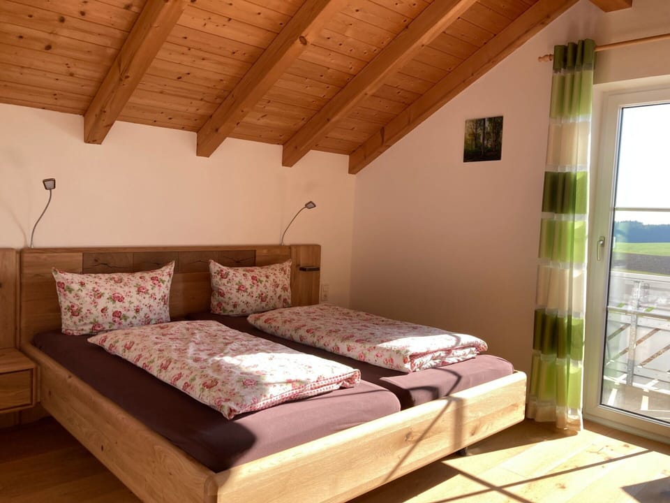 Classic House, 2 Bedrooms | 4 bedrooms, individually furnished, bed sheets