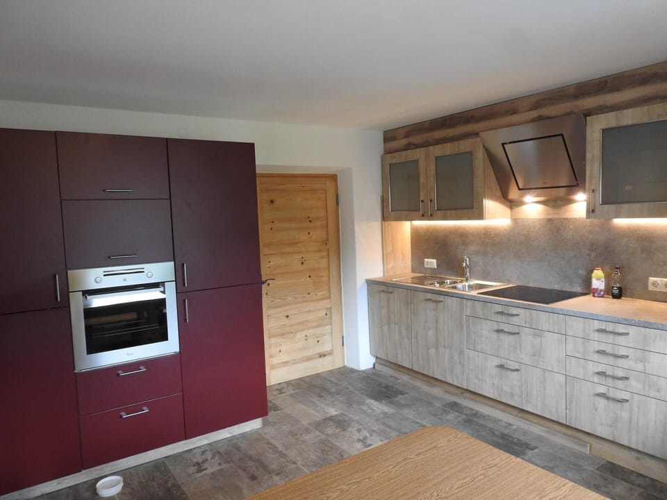 Comfort House, 3 Bedrooms | Private kitchen | Fridge, oven, dishwasher, coffee/tea maker
