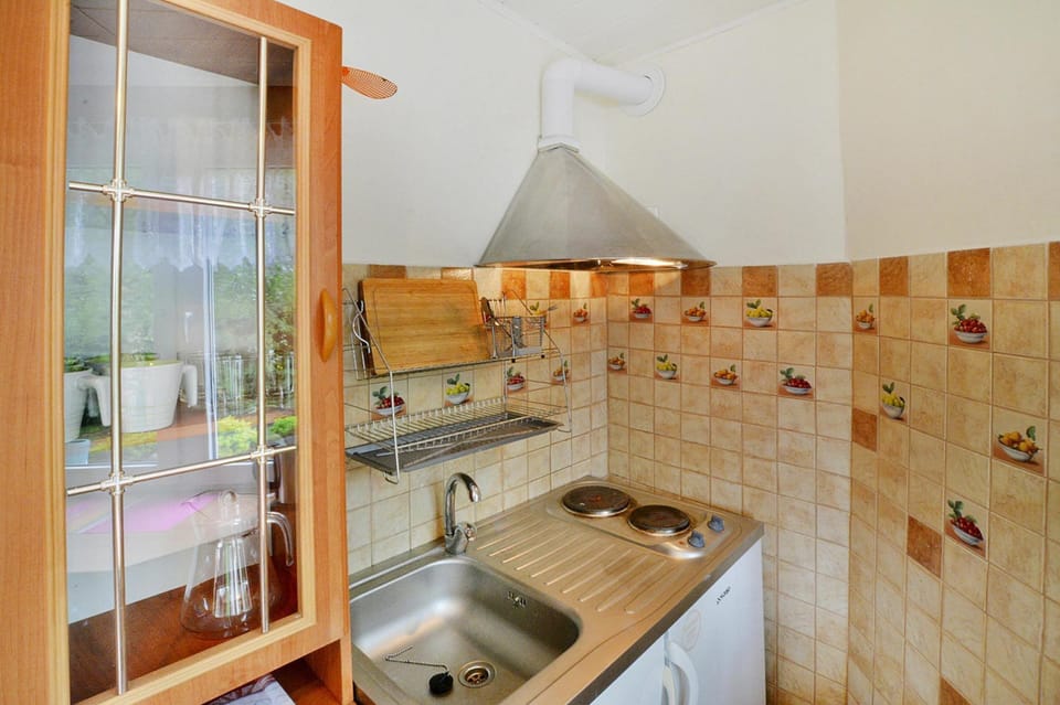 Comfort House, 3 Bedrooms | Private kitchen | Fridge, microwave, coffee/tea maker, electric kettle