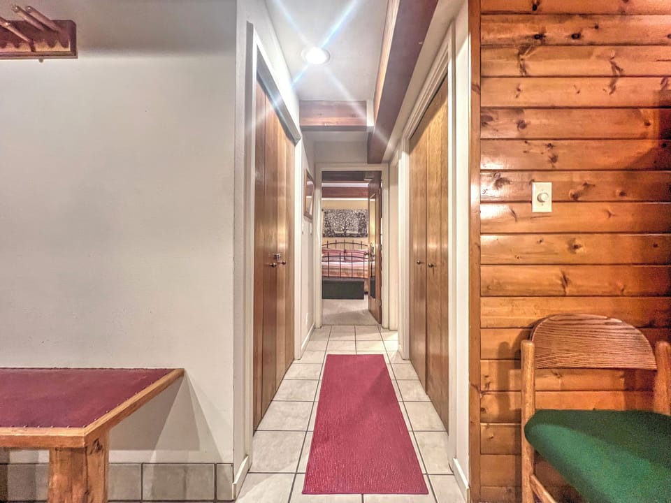 Crested Butte Vacation Rental, Mountain Edge #302 - Crested Butte Vacation Rental, Mountain Edge #302