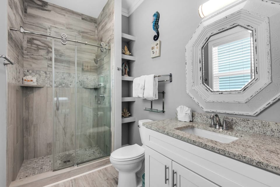 Bunk room ensuite bathroom with walk-in shower