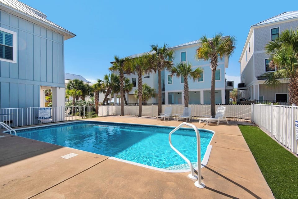 Private pool