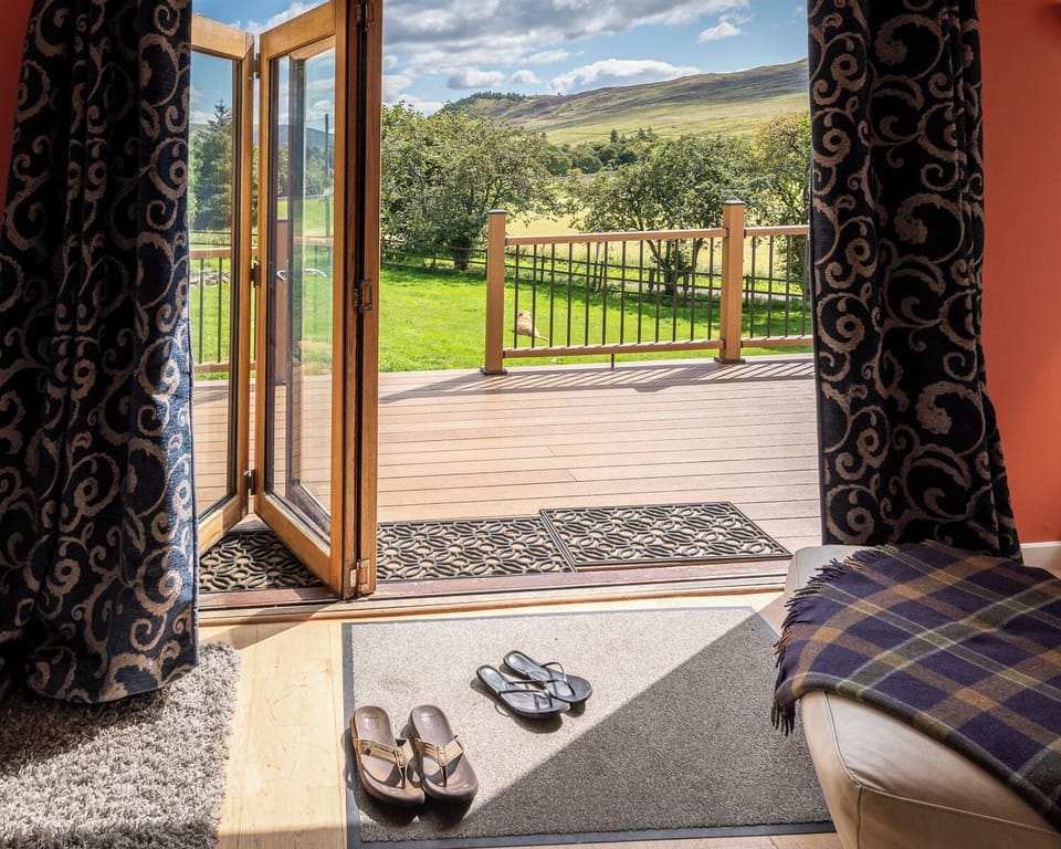 Deluxe House | Living area