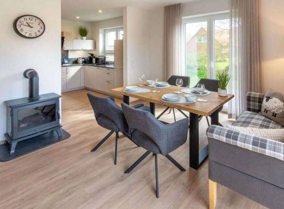 House | Dining