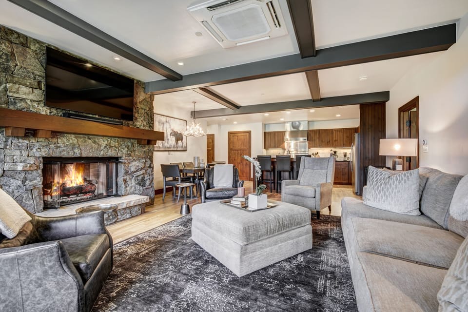 Home Decor, Fireplace, Indoors, Architecture, Building