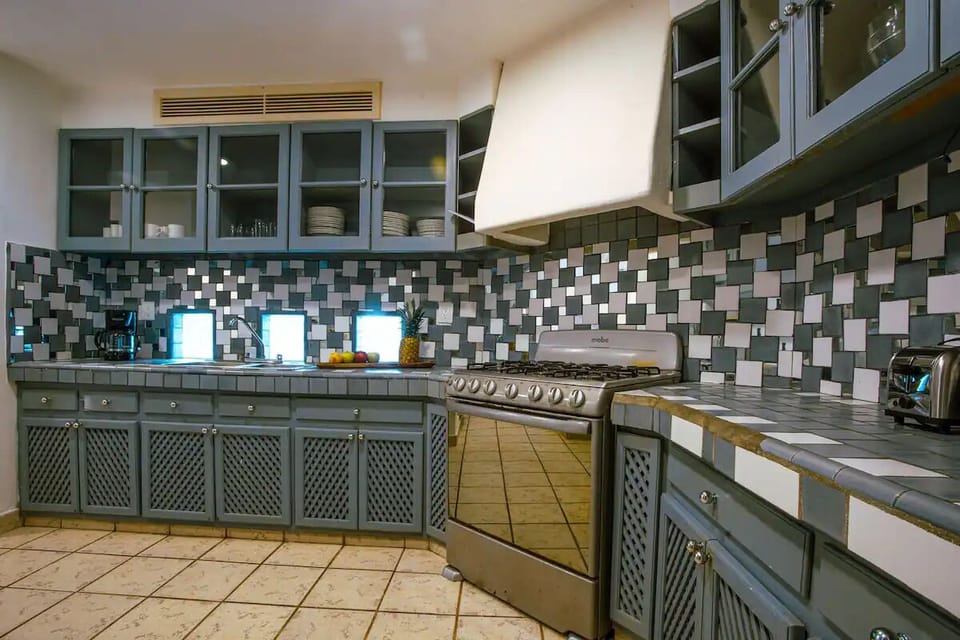 Comfortable and fully equipped kitchen
