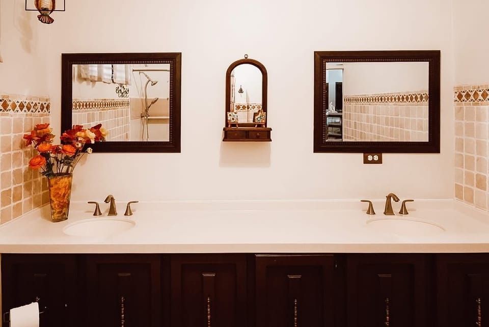 Classic Suite | Bathroom