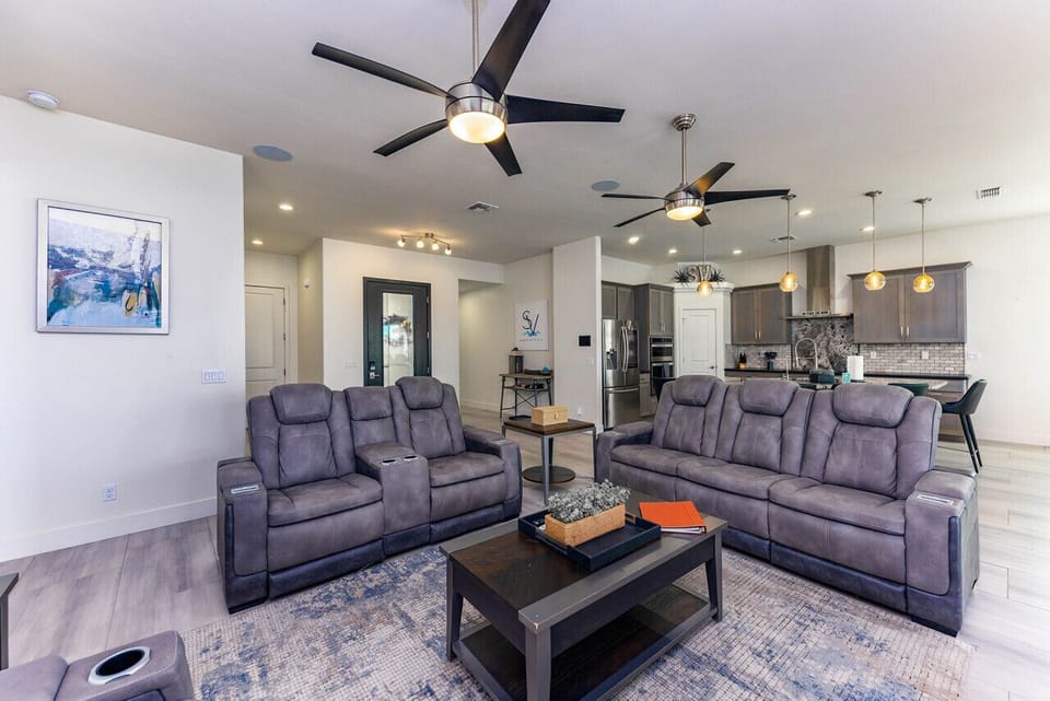 Open concept with kitchen