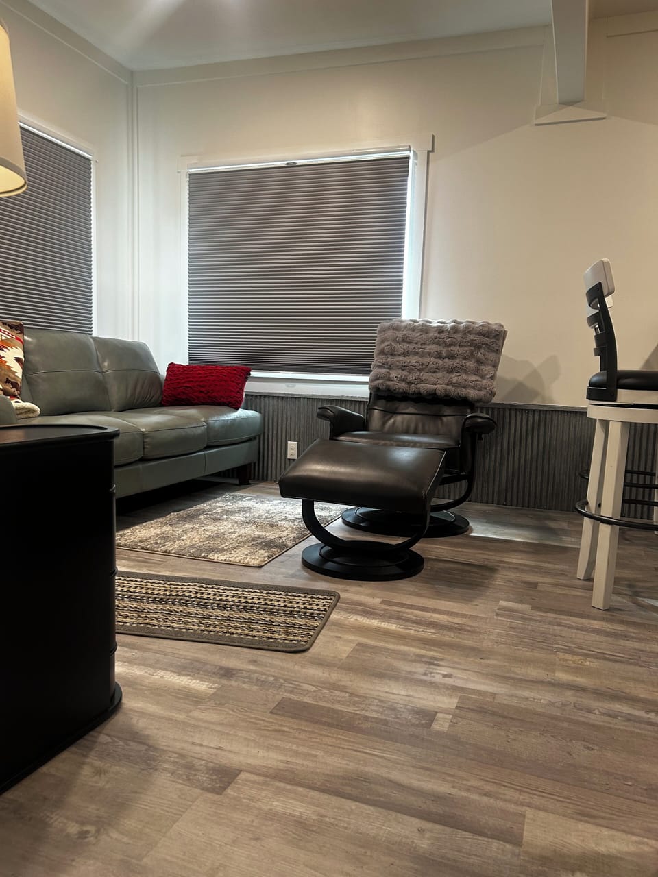 Another view of living area.