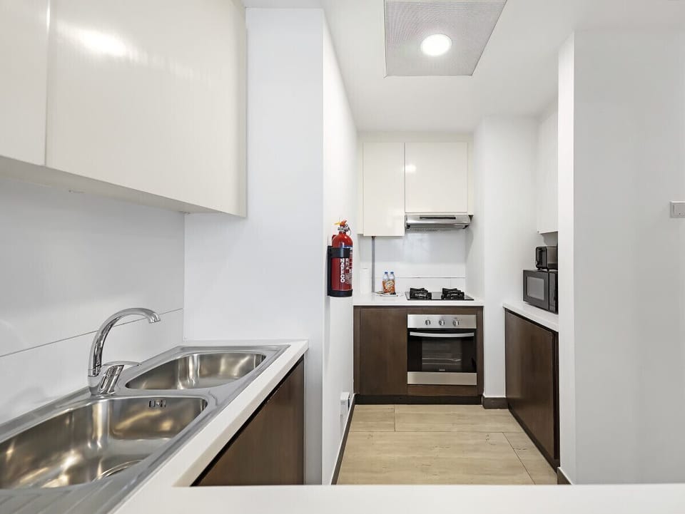 Fully Equipped Modern Kitchen