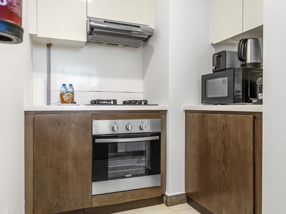Fully Equipped Modern Kitchen