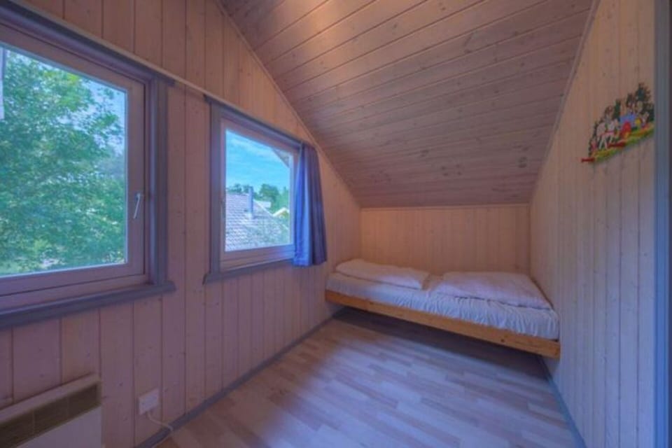 House | 3 bedrooms, individually furnished
