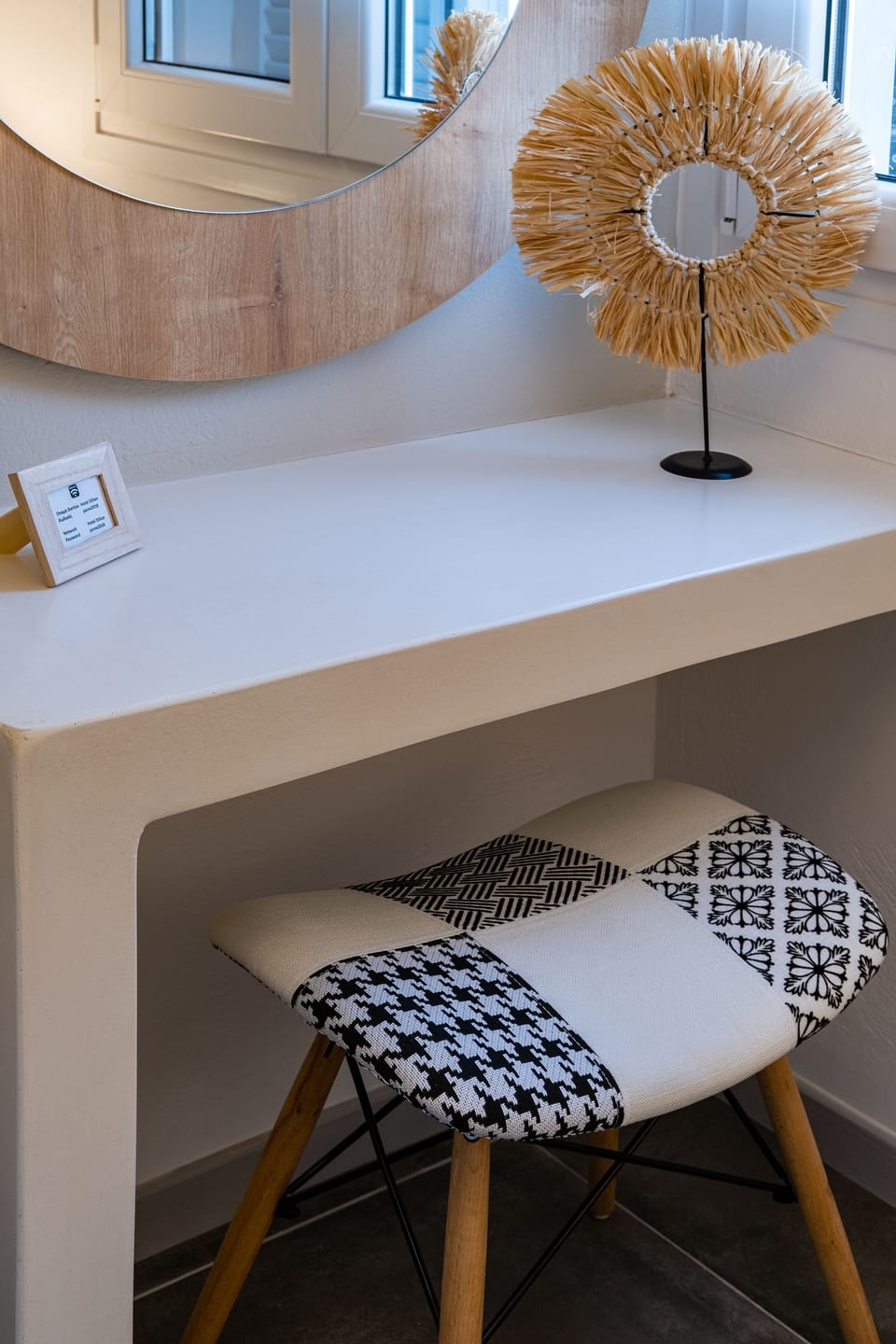 Family Room | In-room safe, desk, free WiFi, bed sheets