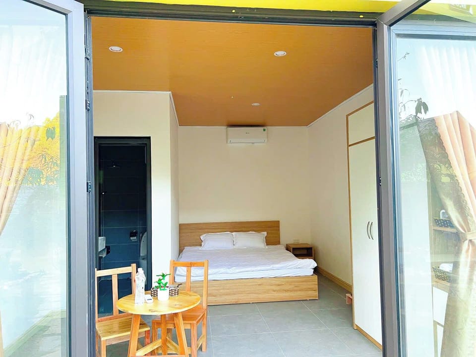 Superior Twin Room, Garden View | Iron/ironing board, free WiFi