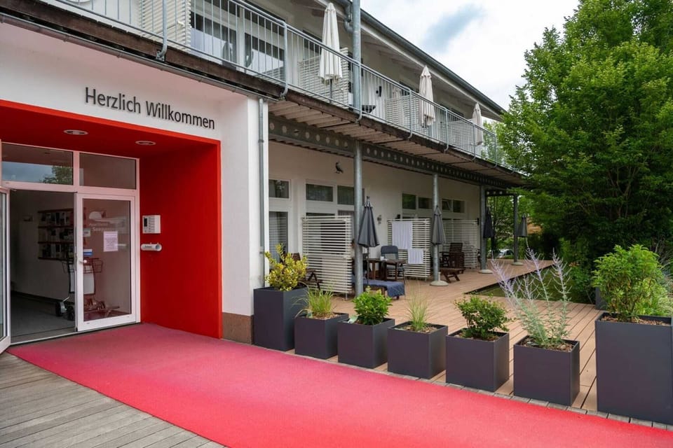 Entrance / Reception