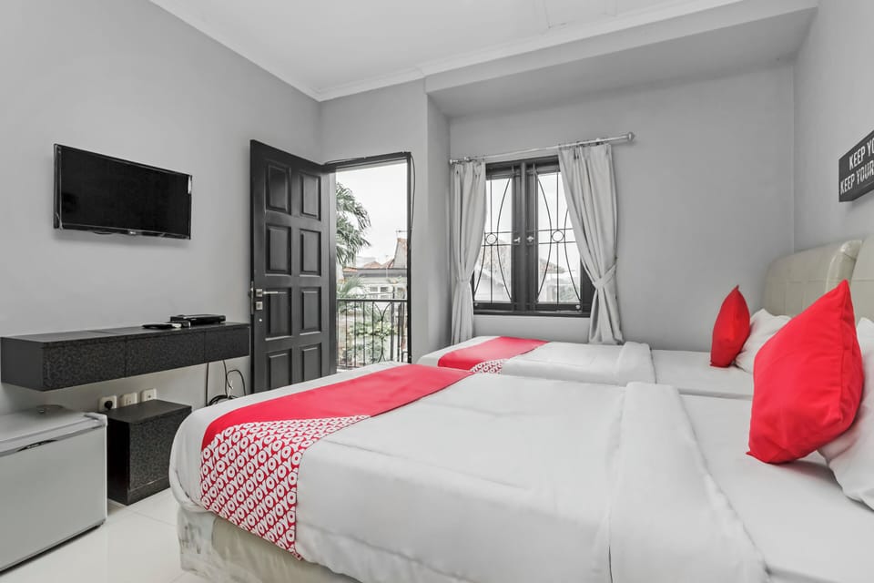 Deluxe Double Room | Premium bedding, free WiFi, bed sheets
