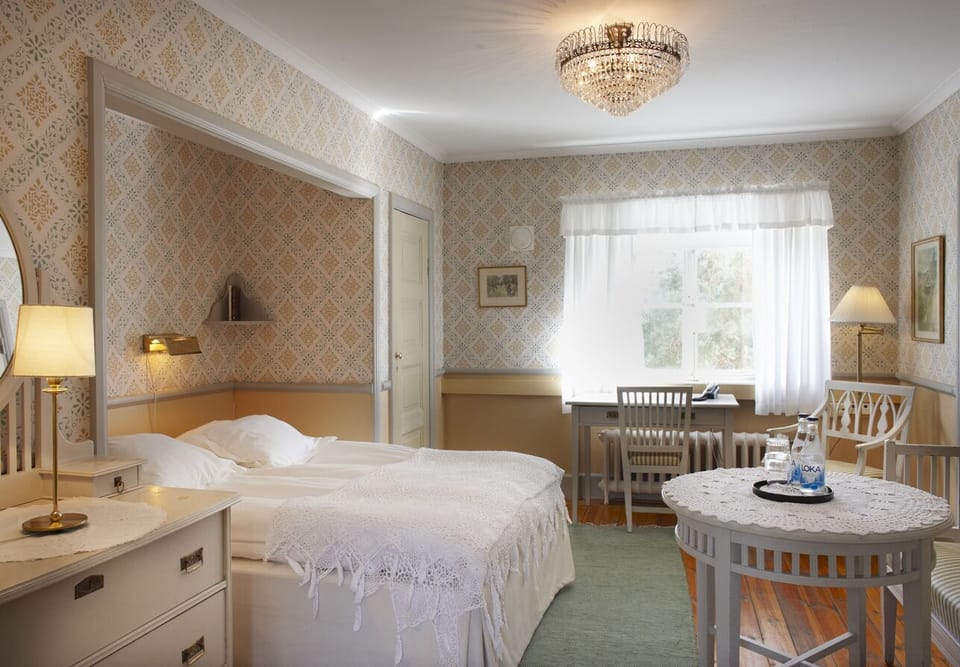 Twin Room | Individually decorated, individually furnished, free WiFi, bed sheets