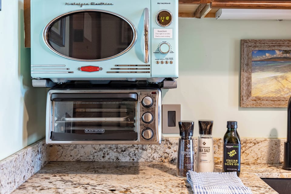 Microwave and toaster oven