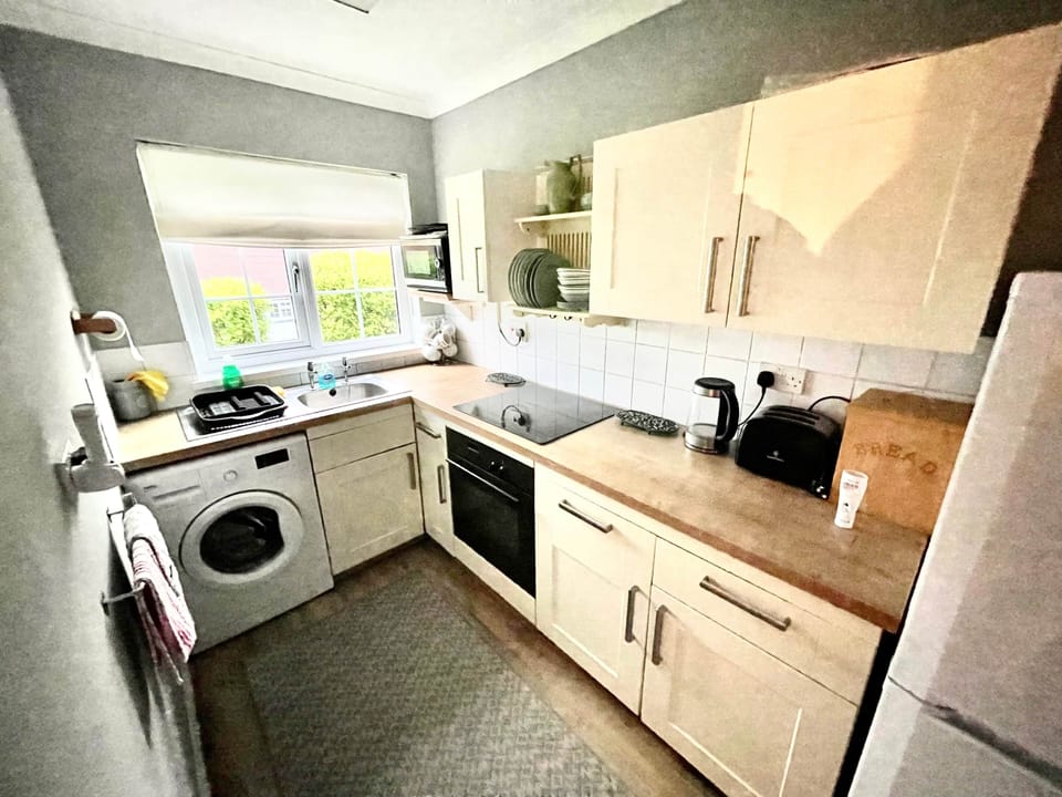 Fully equipped kitchen with everything you need
