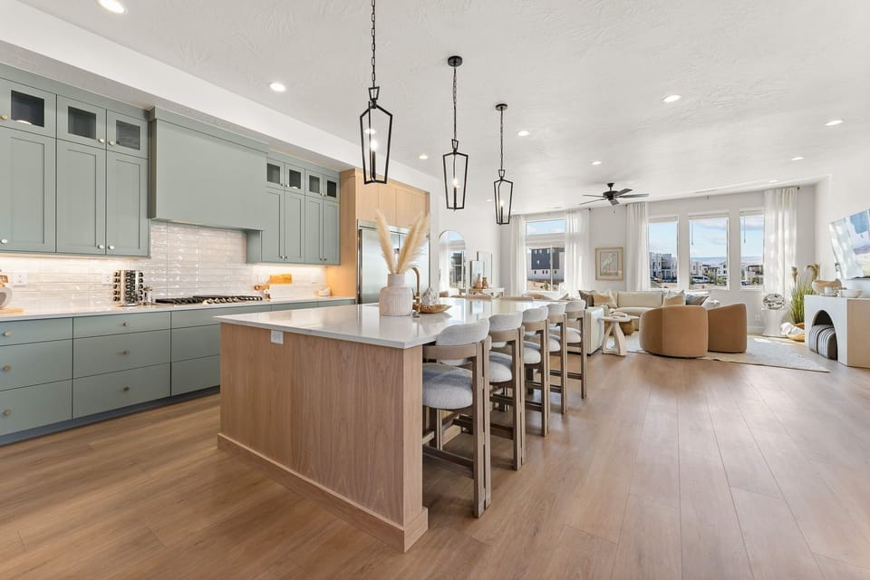 Townhome, Multiple Bedrooms | Private kitchen | Fridge, oven, coffee/tea maker, electric kettle