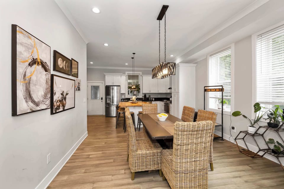 Gather for meals & visiting together at the dining table, with seating for 6