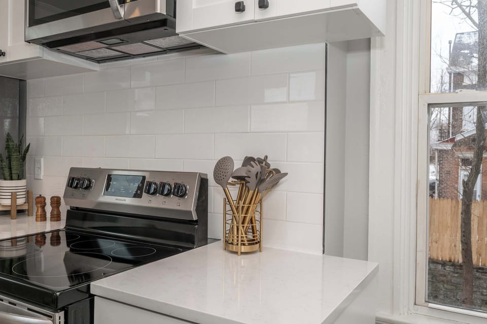 The eat-in kitchen offers ample space & all the comforts of home