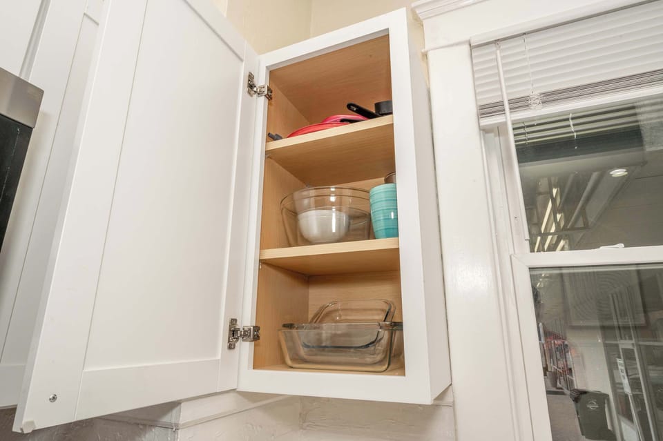 Enjoy all the comforts of home in the well-equipped kitchen