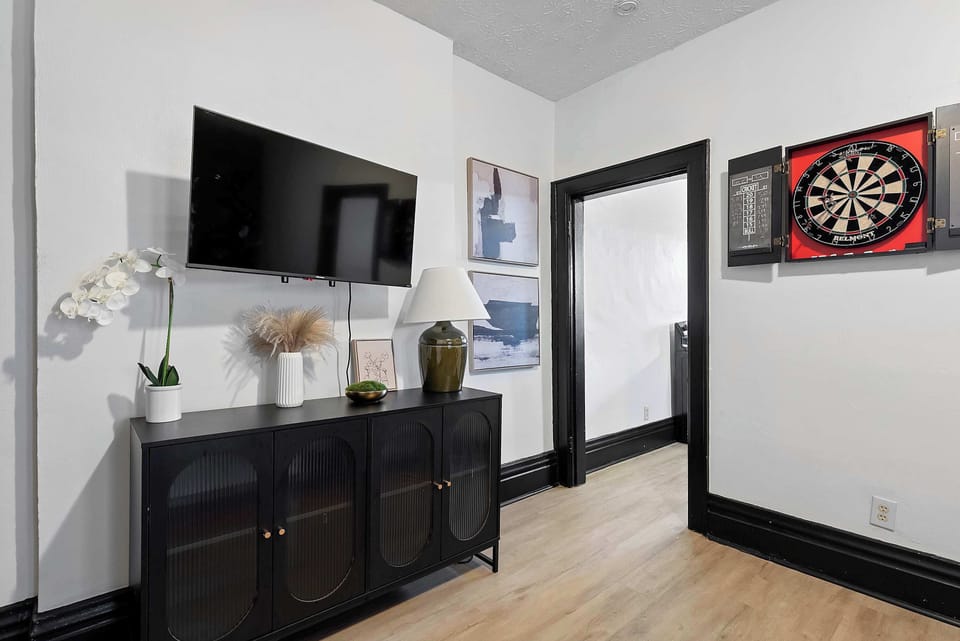 The sleek kitchen in Apartment 1166 offers ample storage & every home comfort