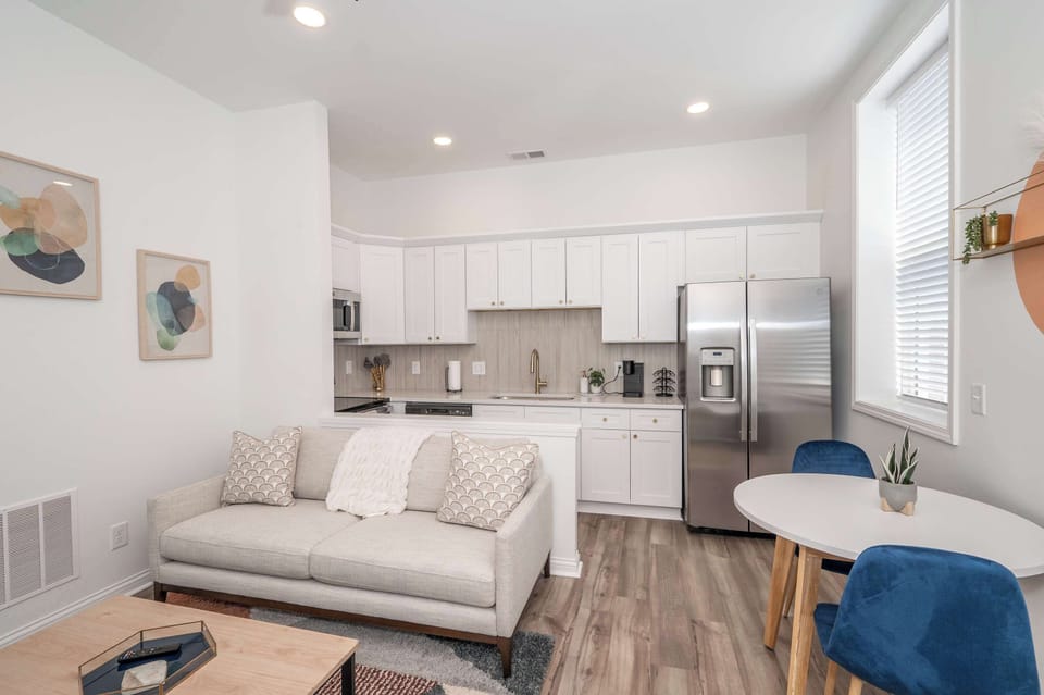 Welcome to Covington Charm 202!