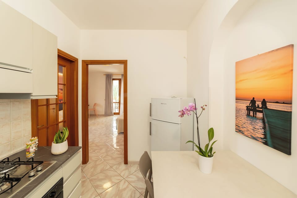 Superior Studio, 1 Double or 2 Twin Beds, Sea View | Private kitchen | Fridge