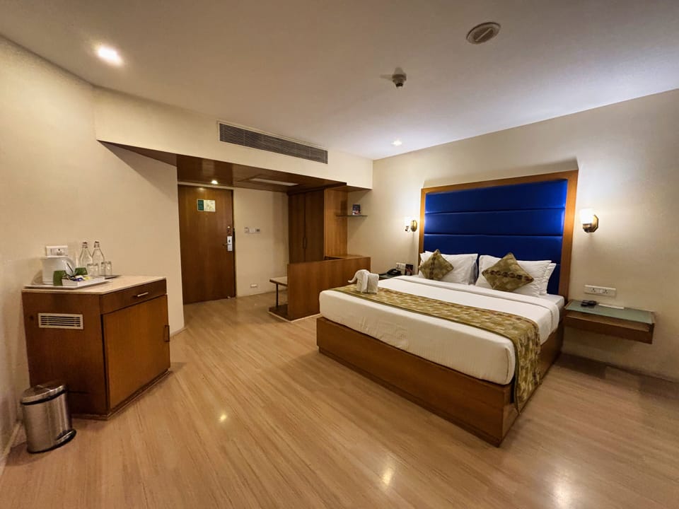 Deluxe Double or Twin Room, 1 Bedroom, Non Smoking, City View | 1 bedroom, premium bedding, down comforters, memory foam beds