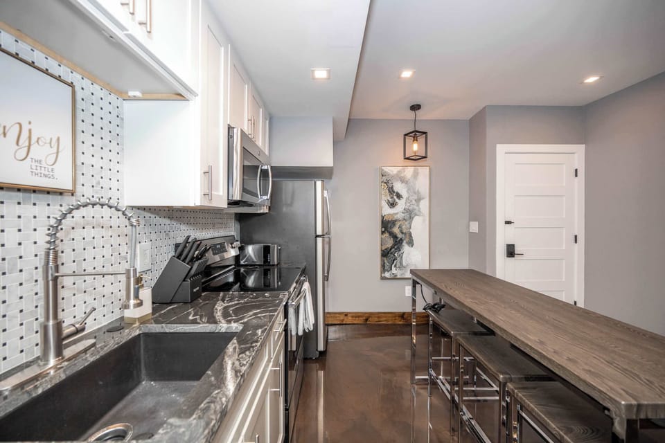 Sip morning coffee or grab a bite at the high-top table