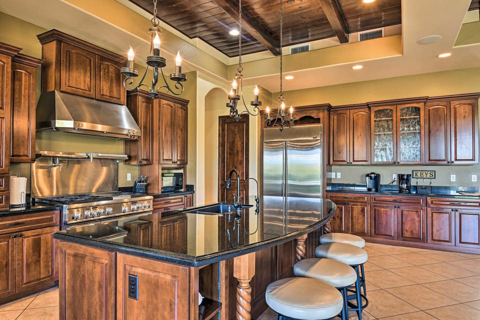 Sip morning coffee or grab a bite at the kitchen counter, with seating for 4