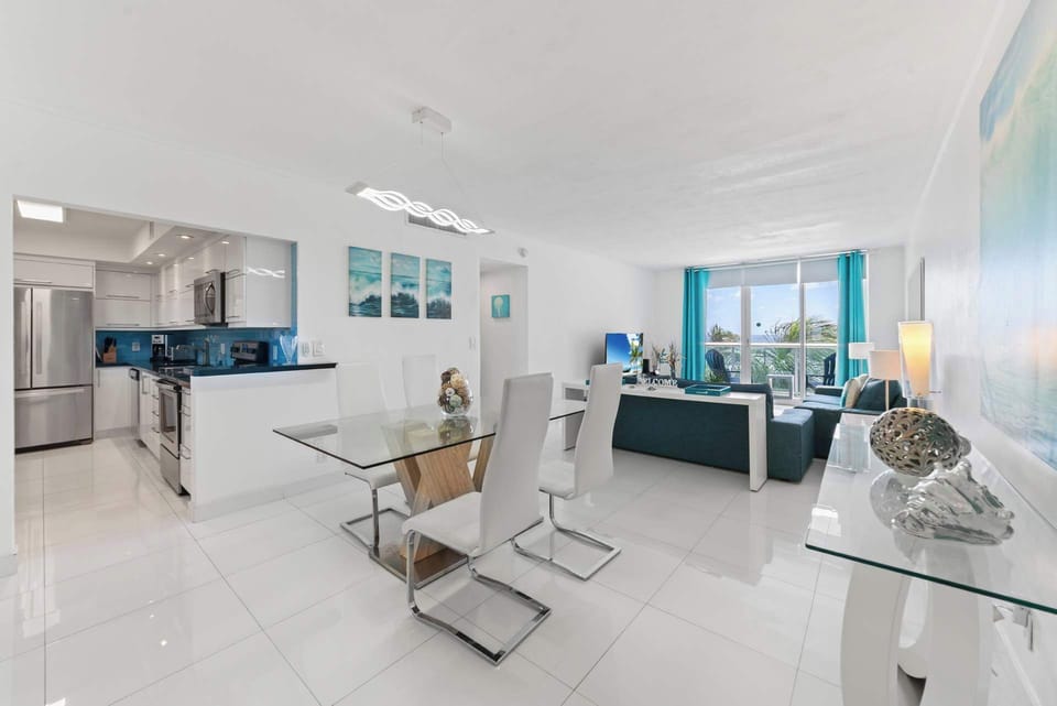 Dining table with seating for 4